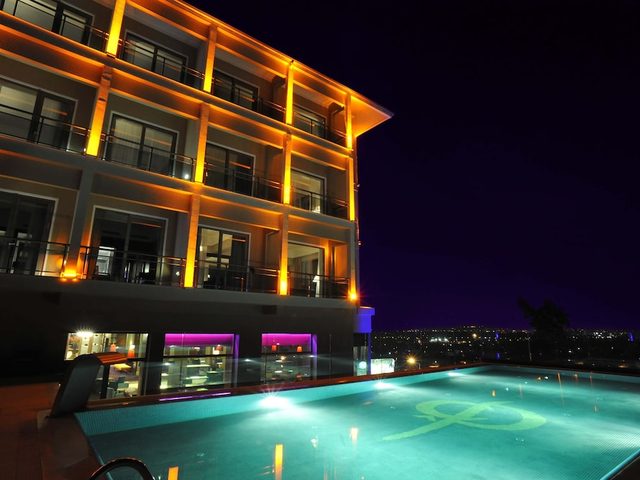 Çelik Palace Hotel Convention Center & Thermal SPA