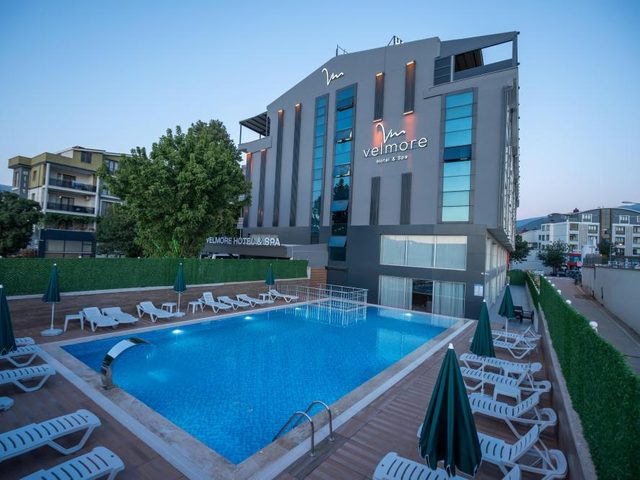 Velmore Hotel & Spa