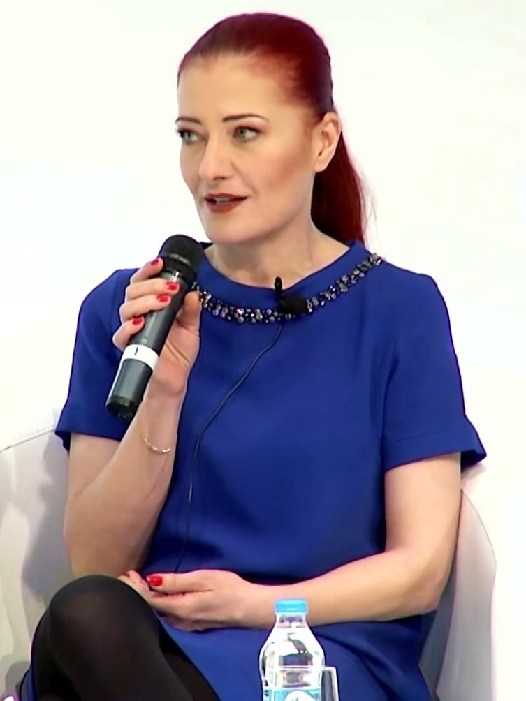 Candan Erçetin · Rengahenk